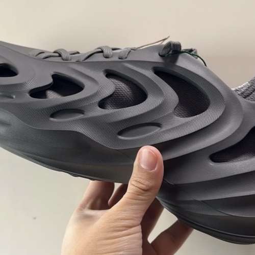 adidas adiFOM Q Grey Four US 9.5 not Yeezy foam runner