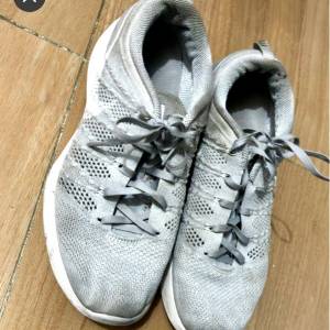 Nike FLYKNIT TRAINER 'ASIA EXCLUSIVE' Wolf Grey/White-Pure Platinum 波鞋 Sneaker