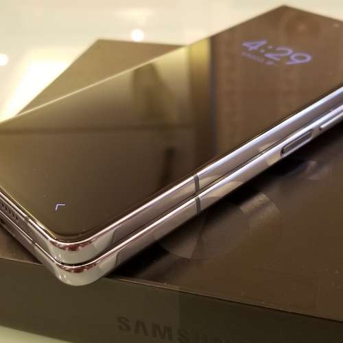 Samsung Galaxy Z Fold 4
