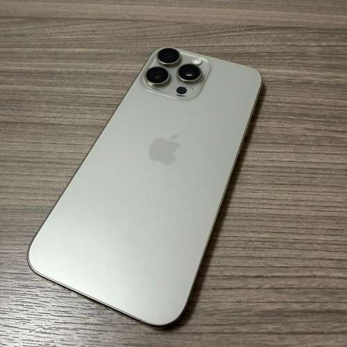 16 pro max 512gb 原色