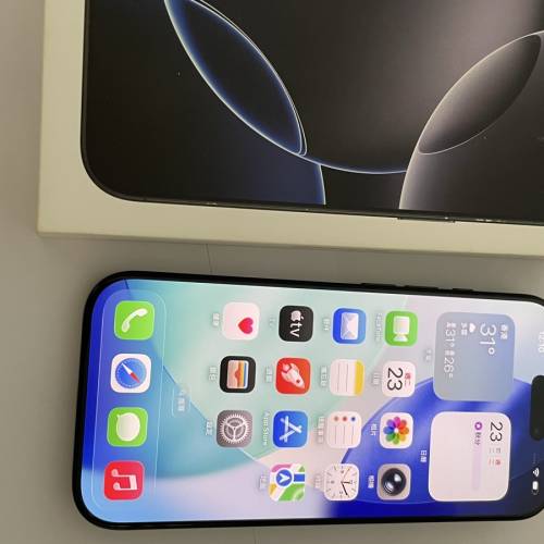 98新 iphone 16pro 黑色 256G， 保飬到12月