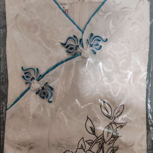 全新中國傳統旗袍 （S 碼）