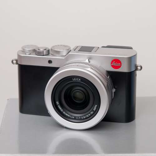 Leica D lux 7 silver