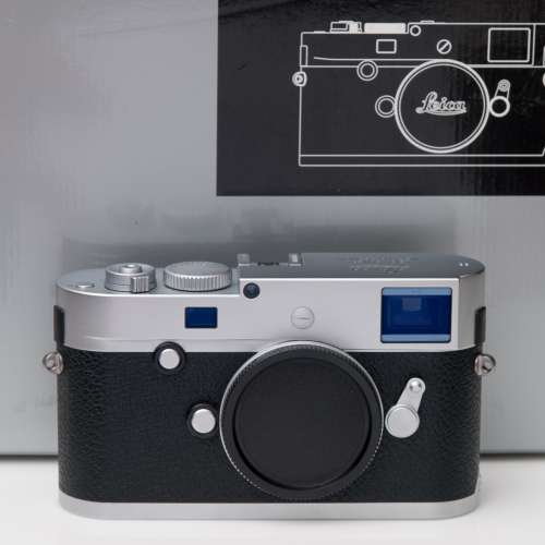 Leica MP240 silver