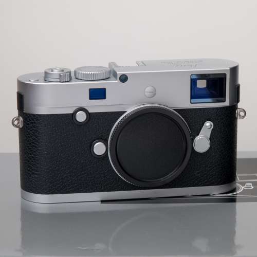 Leica MP240 silver