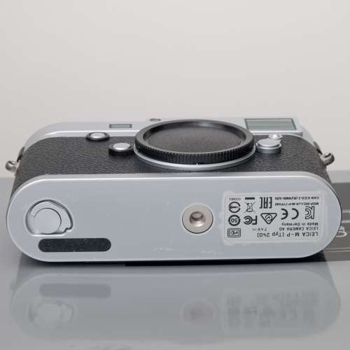 Leica MP240 silver