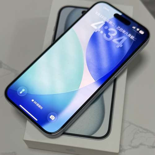 98% new iPhone 15 256g （有Apple care+)