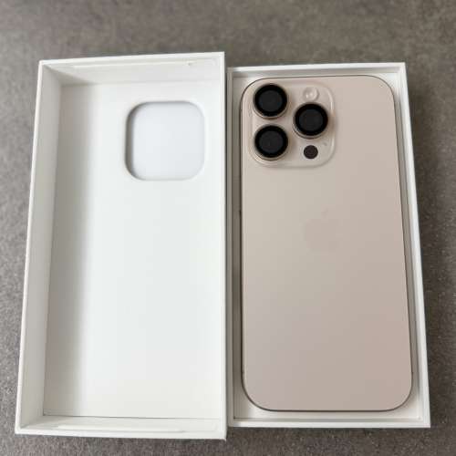 Apple iPhone 16 Pro 沙漠金色 256gb