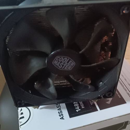 I7 8700 + Asrock B365 Pro4 + cooler master