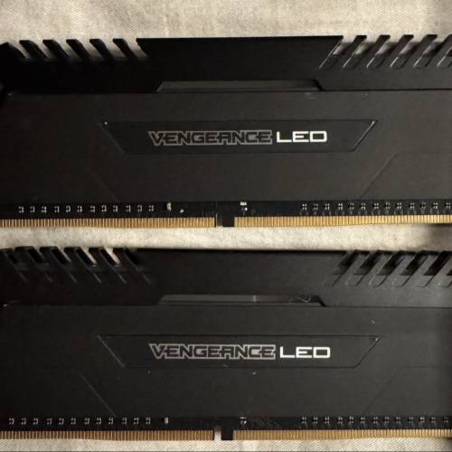 VENGEANCE® LED 16GB (2 x 8GB) DDR4 DRAM 3000MHz C15 Memory Kit - White LED