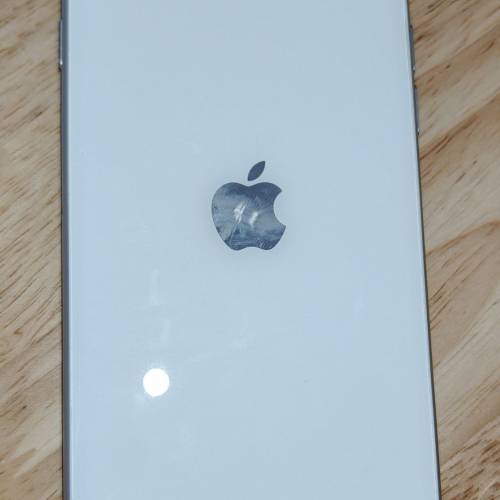 IPhone SE (第二代）128 GB 電池健康狀 94%