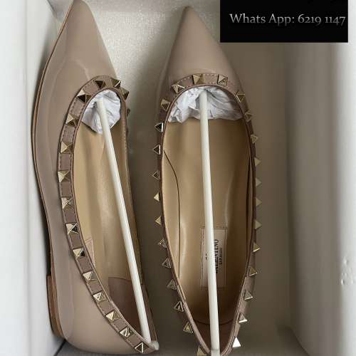 Valentino Rockstud 女士平底鞋