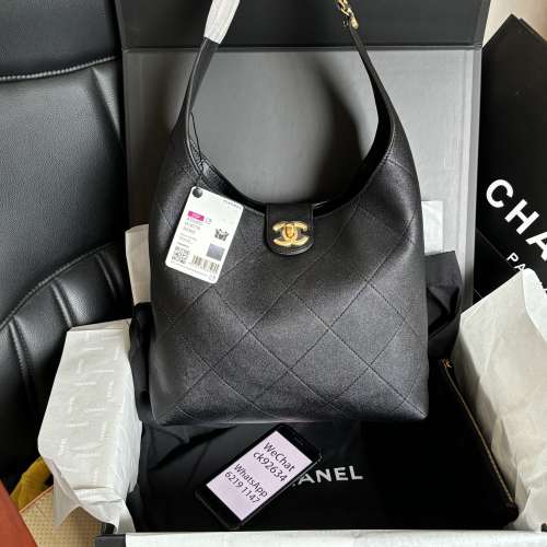 Chanel 嬉皮Hobo 腋下包