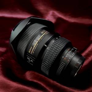 Nikon AF-S Zoom-NIKKOR 17-35mm f/2.8D IF-ED lens