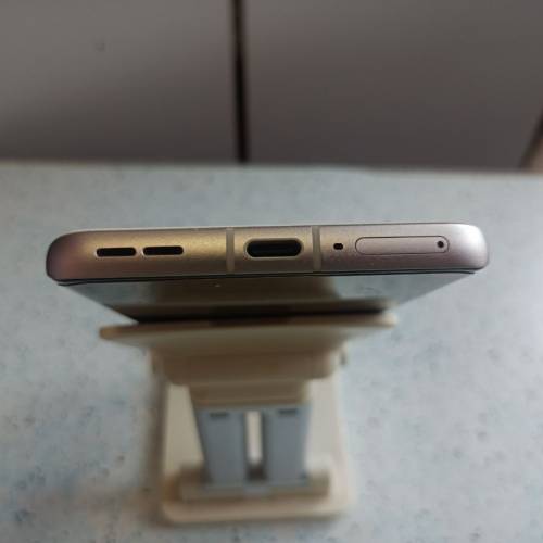 Motorola Edge 50s pro 5G, 中高階