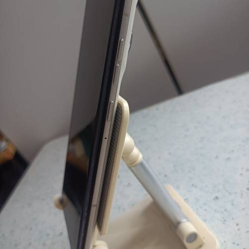 Motorola Edge 50s pro 5G, 中高階