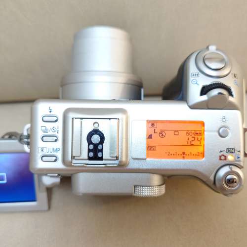 Canon PowerShot G6 新淨佳能1/1.8"大CCD相機 Travel CCD Camera 等效35-140mm 有...