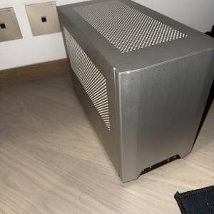 Intel mini ITX 電腦