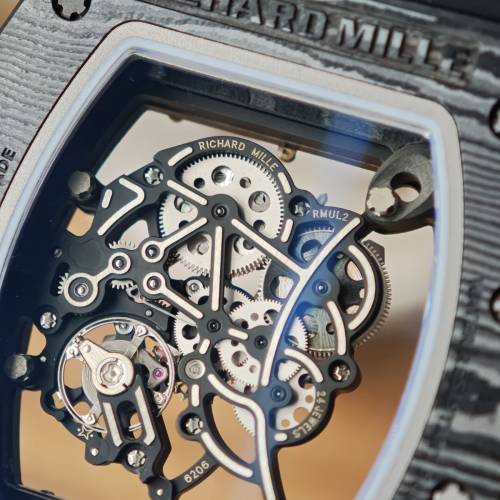 理查德米勒055白陶瓷，黑金限定
