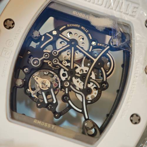 理查德米勒055白陶瓷，黑金限定