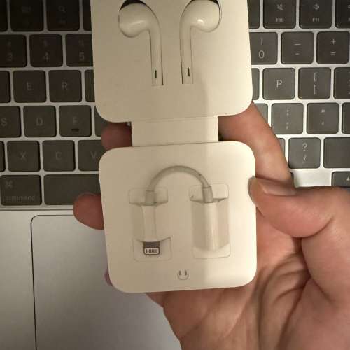 Lightning至3.5毫米耳筒轉換器與iPhone Lightning耳筒