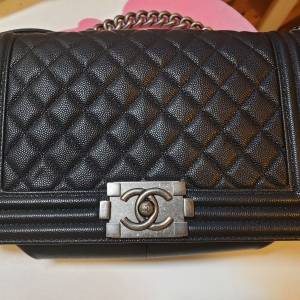 Chanel  AAA
