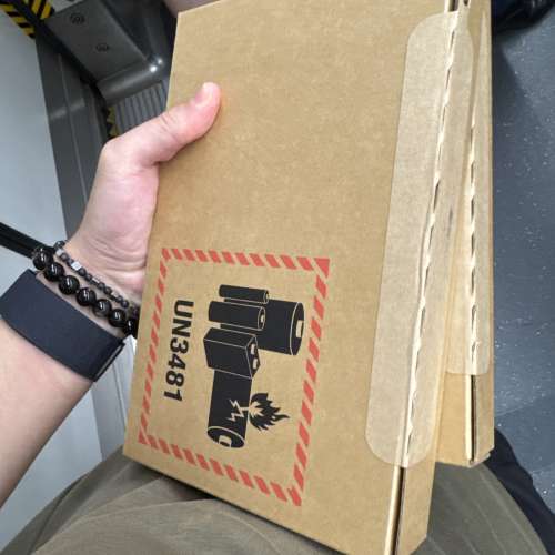 大橙512 出售全新原封 iphone 17 pro max 512gb 橙色