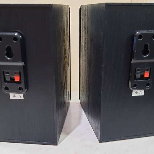 Edifier密閉式木箱喇叭