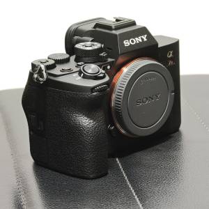 Sony A7RV 相機（新淨有單有盒） 2025 8月買