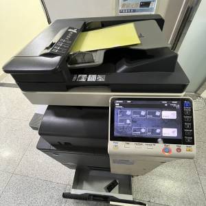 Konica Minolta Bizhub C224e 打印機+原廠碳粉4支
