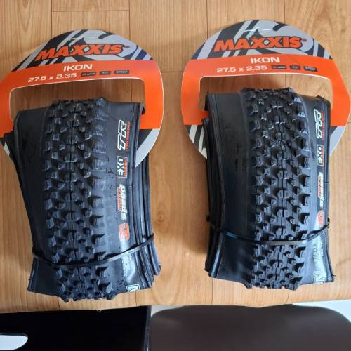全新MAXXIS IKON 27.5 x 2.35
3C EXO TR 黑色 ( 兩條 ）