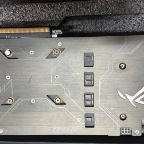 Asus ROG GTX 1080Ti 有盒