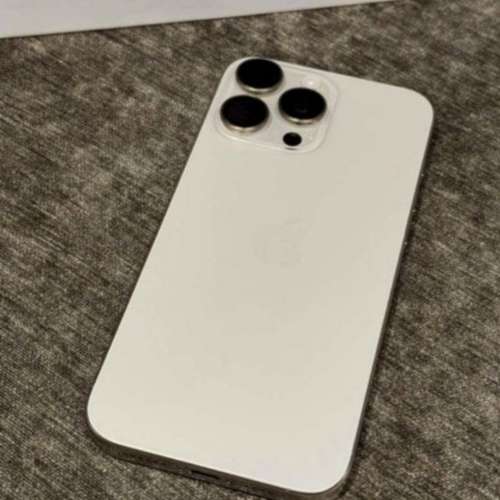 iPhone 16 pro max 沙漠金泰金屬 1TB