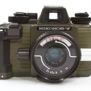 ( 全球唯一全新貨品 ) Vintage Nikonos V Under-Water Film Camera Body W/35mm Lens