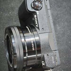 sony a5100 + 16 -50 索尼 16mm 50mm 16 50 有盒冇單 跟2電一線1充 功能全正常 送記...