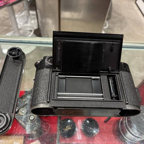 Leica M4 Original Black Paint Film Camera