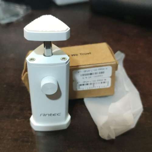 Antec IGPU 顯示卡支架 - 棱鏡白 AT-IGPUH-L100-PRSM-W