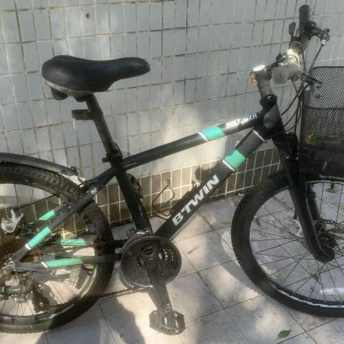 迪卡儂 B-TWIN ROCKRIDER 700 24寸 24速 (3 X 8 波)  前後快拆, 前後碟刹, 代步單...