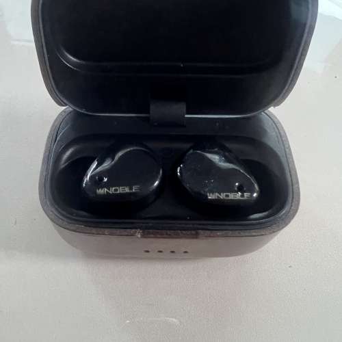 Noble Fokus Mysitque