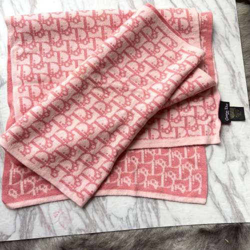 Christian Dior pink wool scarf