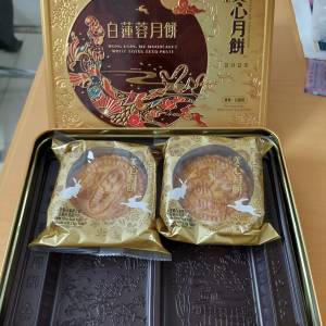 香港美心月餅 (2025 雙黃白蓮蓉月餅) 每個 $50 (不是餅券→實物如圖)