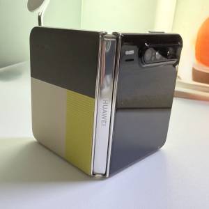 Huawei  Pura X 綠色（16+1TB) 全套
