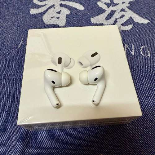 95% New Apple AirPods Pro 1 with MagSafe Charging Case