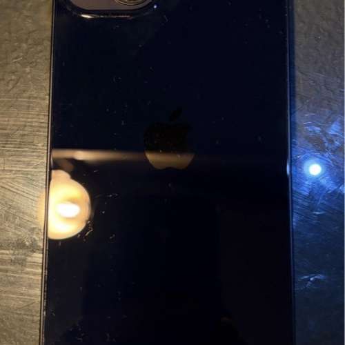 iPhone13，128gb黑色。香港行貨雙卡手機外觀漂亮97%新家用機很少攞出街 螢幕已貼 防...