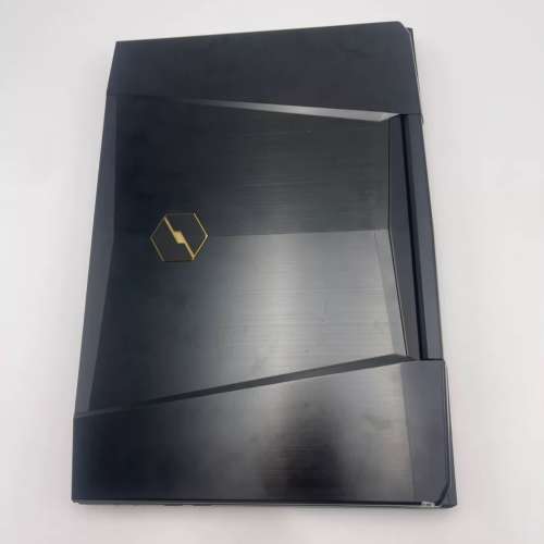 高端遊戲本 i7 7700 16G ➕2TB SSD固態硬， 4g獨顯 80多萬魯大師 功能硬件完好 多彩...