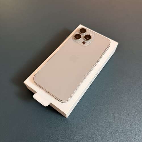 iPhone 15 Pro Max 1TB 原色鈦金屬 香港行貨