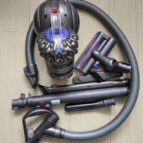Dyson DC63