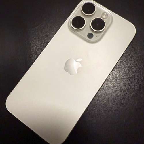 iphone 15 pro 256Gb 白色