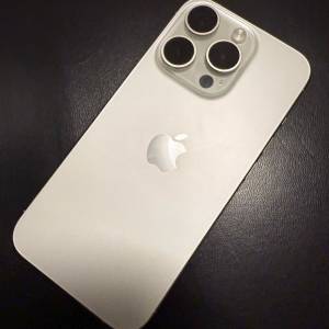 iphone 15 pro 256Gb 白色