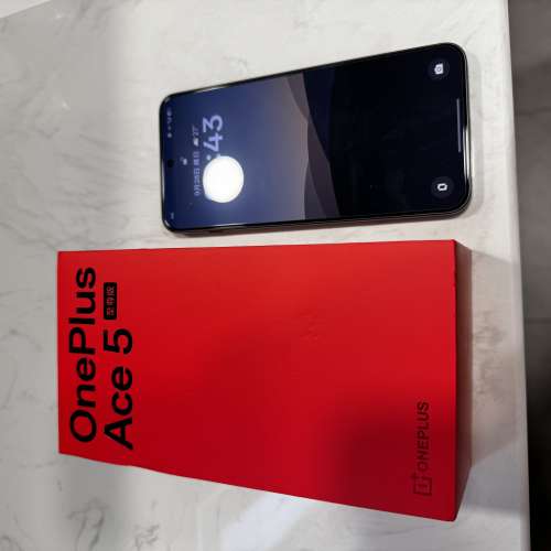 Oneplus Ace 5 至尊版 天機9400